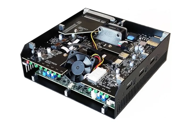 L’intérieur du DiskSense 2 : carte mère de qualité serveur et ventilation