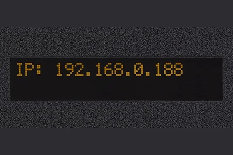 L’afficheur OLED du TaskForce 2 indiquant son adresse IP